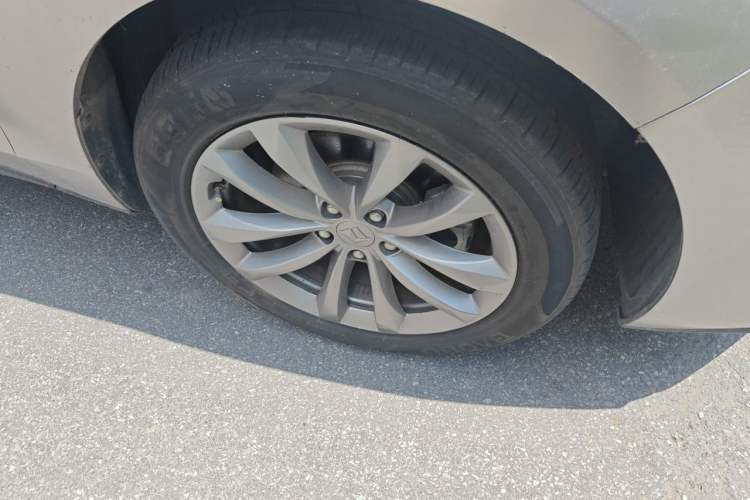 Used Baojun RC-6 2019 1.5T CVT 24-Hour Online Luxury Edition Exterior 7