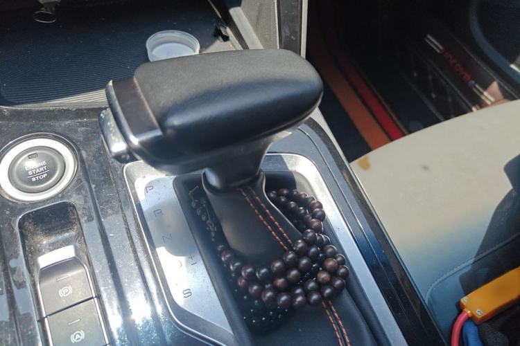 Used Baojun RC-6 2019 1.5T CVT 24-Hour Online Luxury Edition Gear Lever