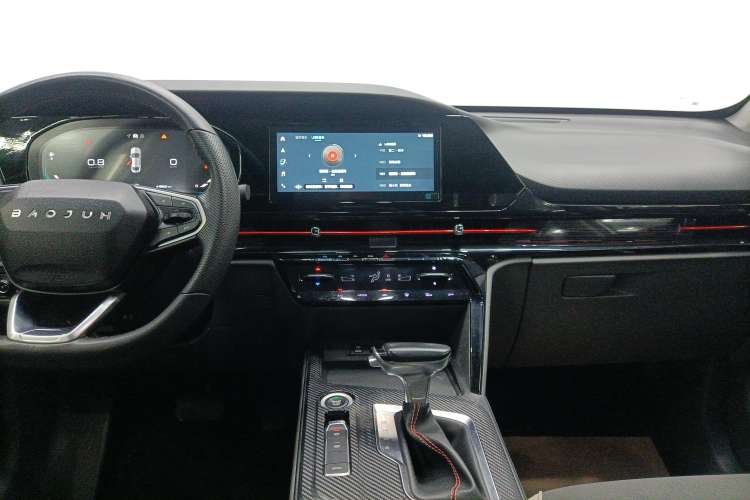 Used Baojun RC-6 2019 1.5T CVT 24-Hour Online Luxury Edition Audio And AC Panel