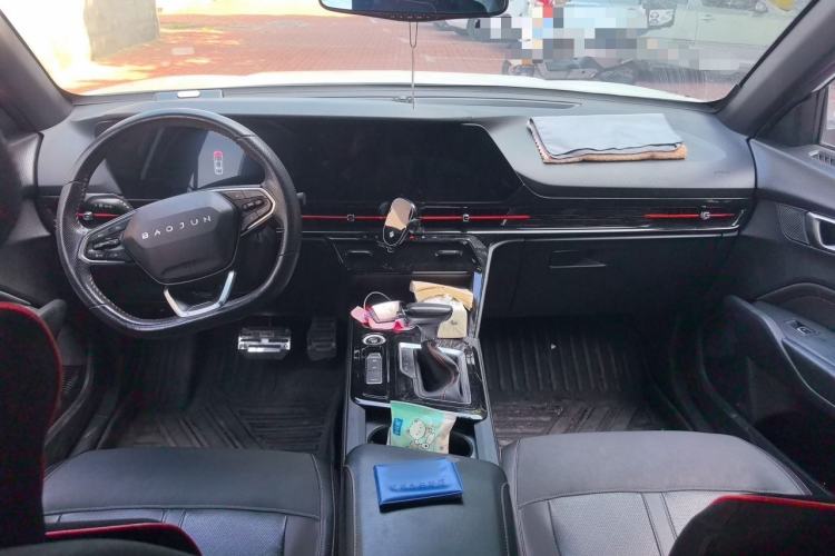Used Baojun RC-6 2019 1.5T CVT 24-Hour Online Flagship Edition Center Console