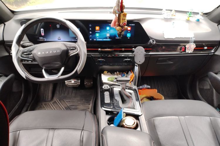 Used Baojun RC-6 2019 1.5T CVT 24-Hour Online Flagship Edition Center Console