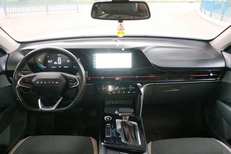 Used Baojun RC-6 2019 1.5T CVT 24-Hour Online Luxury Edition Center Console