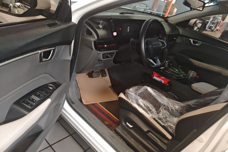 Used Baojun RC-6 2019 1.5T CVT 24-Hour Online Luxury Edition Driver Seat