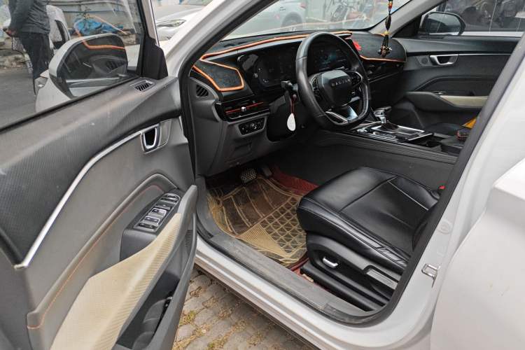 Used Baojun RC-6 2019 1.5T CVT 24-Hour Online Luxury Edition Driver Seat