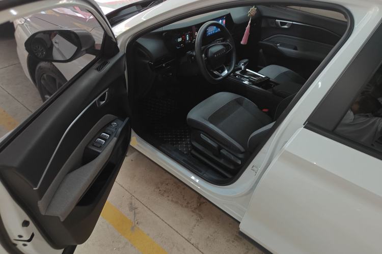 Used Baojun RC-6 2019 1.5T CVT Elite Version with 24-Hour Online Service Driver Seat