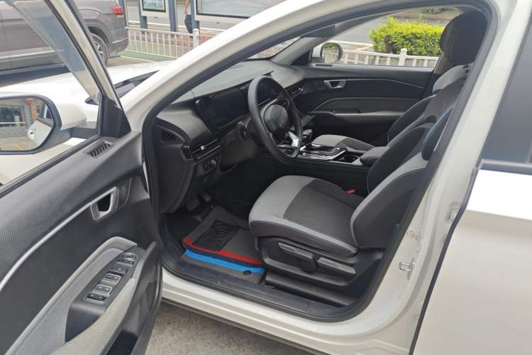 Used Baojun RC-6 2019 1.5T CVT Elite Version with 24-Hour Online Service Driver Seat