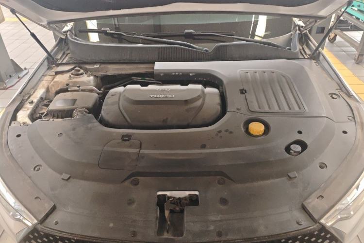 Used Baojun RC-6 2019 1.5T CVT 24-Hour Online Luxury Edition Engine Bay