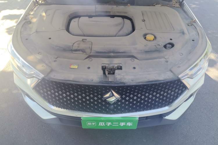 Used Baojun RC-6 2019 1.5T CVT 24-Hour Online Flagship Edition Engine Bay