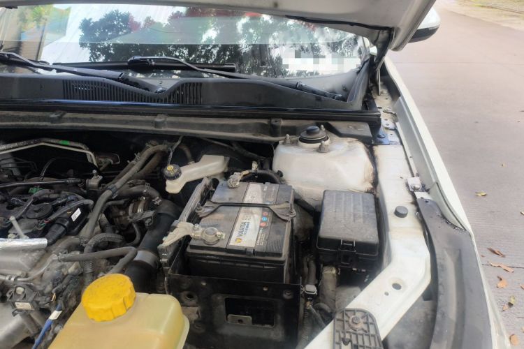 Used Baojun RC-6 2019 1.5T Manual Elite Version with 24-Hour Online Service Engine Bay Left