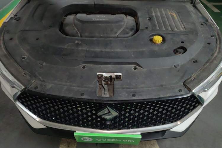 Used Baojun RC-6 2019 1.5T CVT 24-Hour Online Prestige Edition Engine Bay