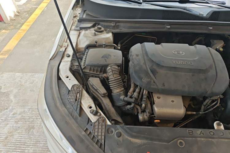 Used Baojun RC-6 2019 1.5T CVT Elite Version with 24-Hour Online Service Engine Bay Right