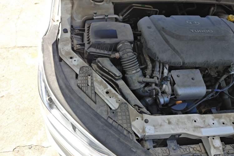 Used Baojun RC-6 2019 1.5T CVT 24-Hour Online Prestige Edition Engine Bay Right