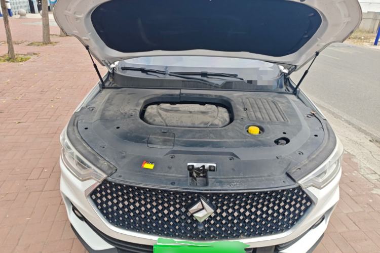 Used Baojun RC-6 2019 1.5T CVT 24-Hour Online Prestige Edition Engine Bay