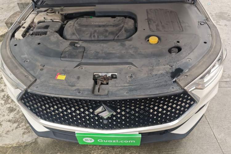 Used Baojun RC-6 2019 1.5T CVT 24-Hour Online Luxury Edition Engine Bay