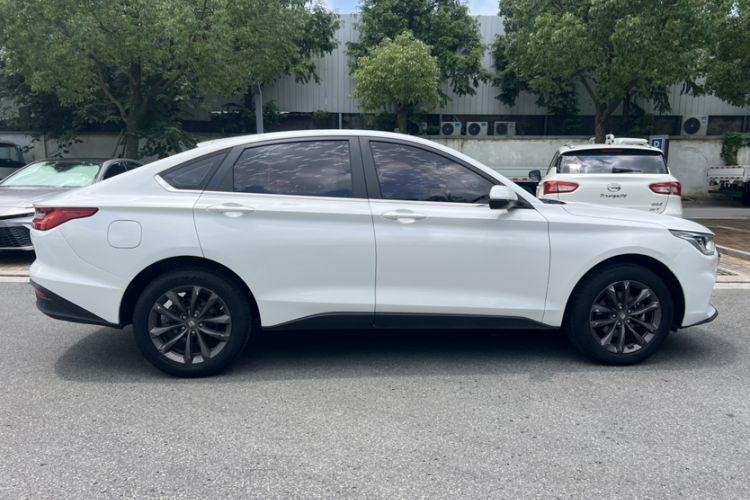 Used Baojun RC-6 2019 1.5T CVT 24-Hour Online Luxury Edition Exterior 9