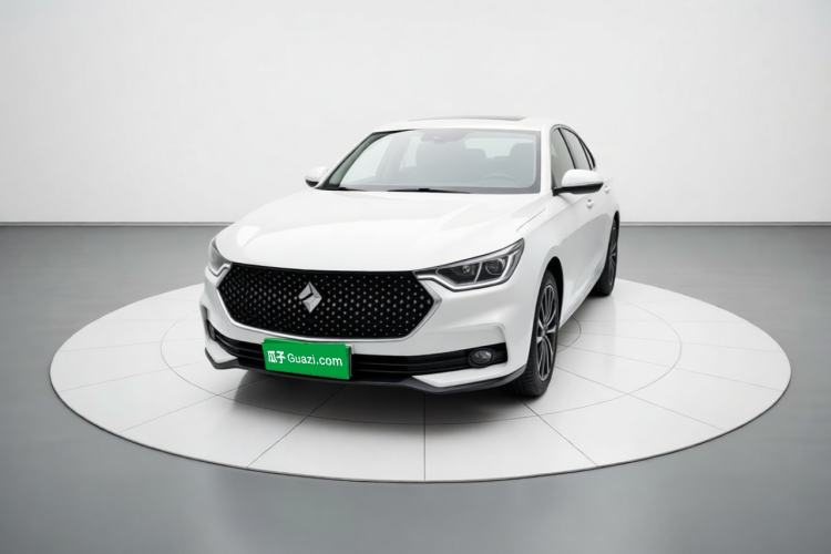 Used Baojun RC-6 2019 1.5T Manual 24-Hour Online Luxury Version Front