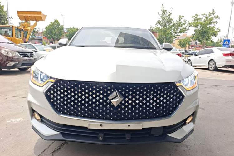 Used Baojun RC-6 2019 1.5T CVT 24-Hour Online Luxury Edition Front