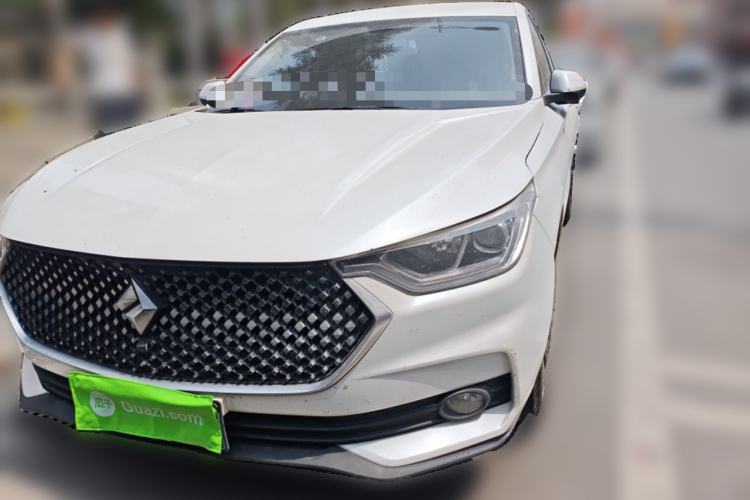 Used Baojun RC-6 2019 1.5T Manual 24-Hour Online Luxury Version Front