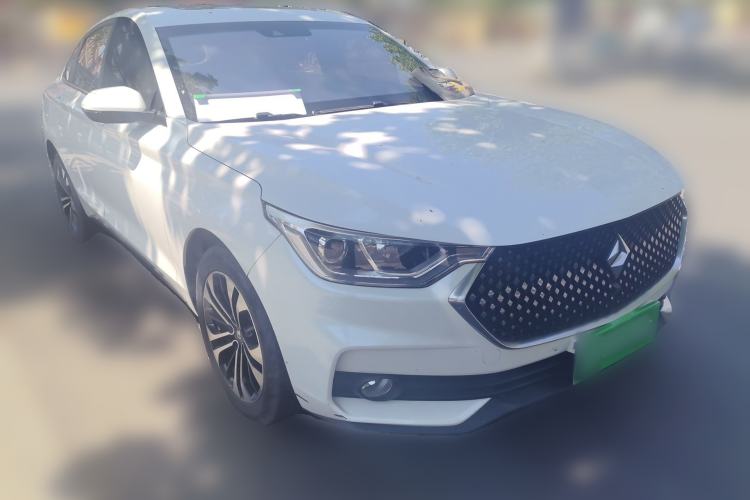 Used Baojun RC-6 2019 1.5T CVT 24-Hour Online Flagship Edition Front Right 45 Deg