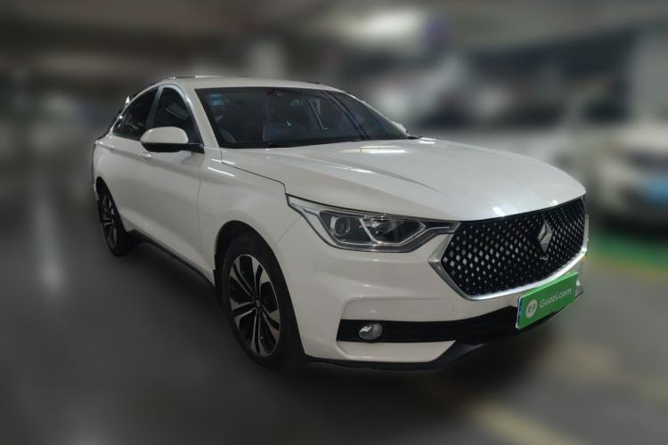Used Baojun RC-6 2019 1.5T CVT 24-Hour Online Prestige Edition Front Right 45 Deg