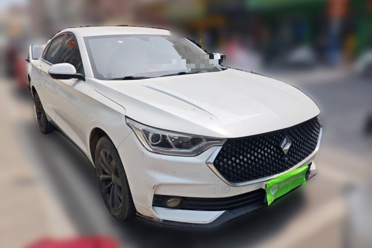 Used Baojun RC-6 2019 1.5T Manual 24-Hour Online Luxury Version Front Right 45 Deg