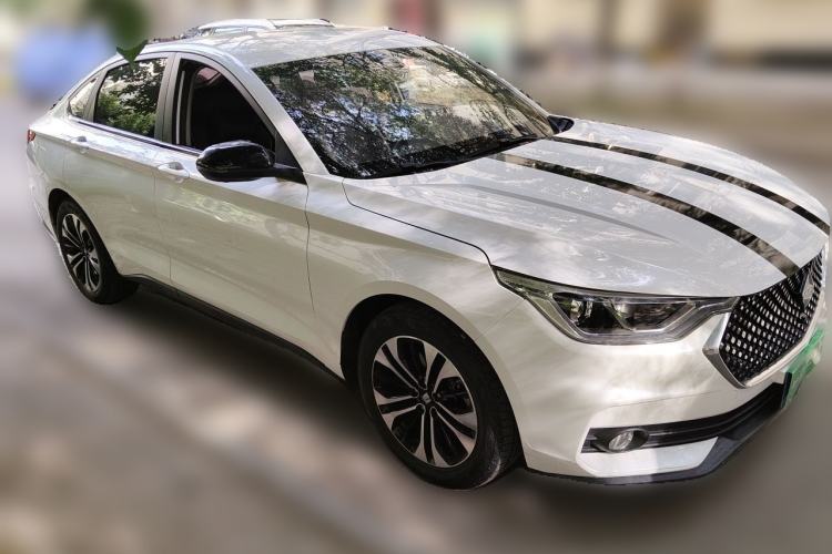 Used Baojun RC-6 2019 1.5T CVT 24-Hour Online Prestige Edition Front Right 45 Deg