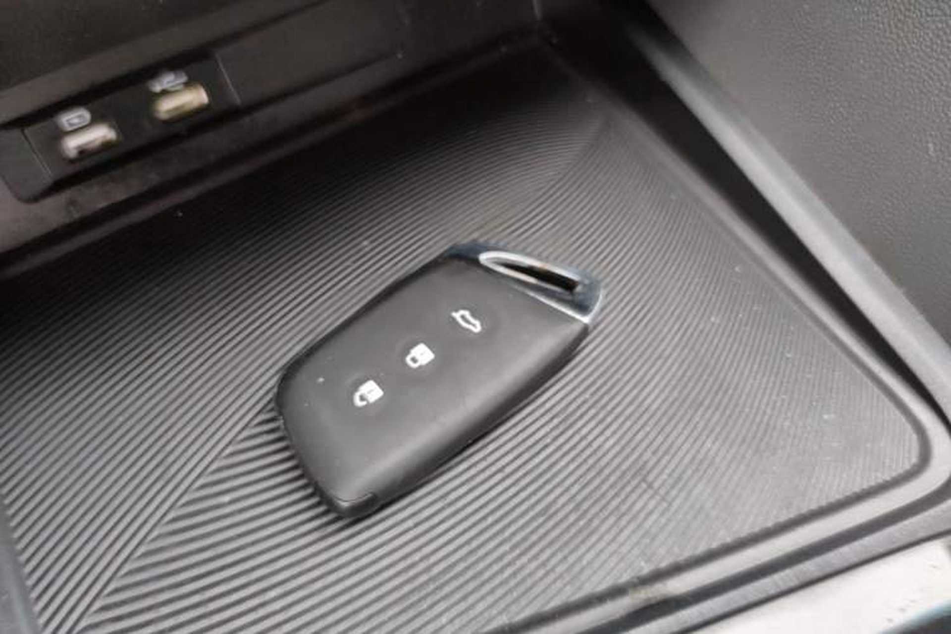 Used Baojun RC-6 2019 1.5T CVT 24-Hour Online Prestige Edition Interior 1