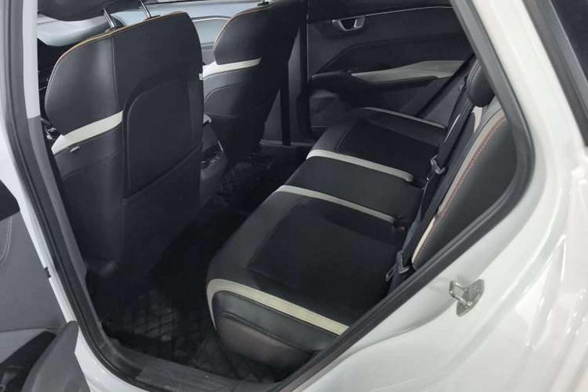 Used Baojun RC-6 2019 1.5T CVT 24-Hour Online Prestige Edition Interior 1