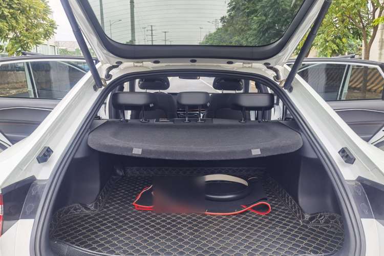 Used Baojun RC-6 2019 1.5T CVT 24-Hour Online Flagship Edition Interior 5