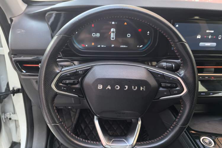 Used Baojun RC-6 2019 1.5T CVT 24-Hour Online Luxury Edition Interior 6