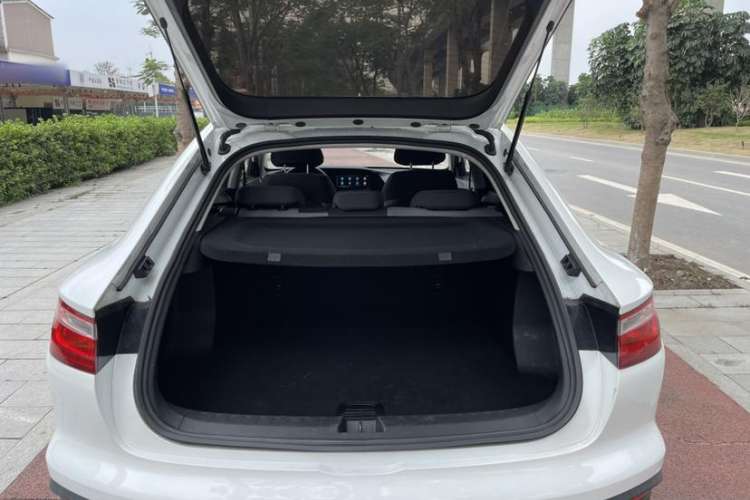 Used Baojun RC-6 2019 1.5T CVT Elite Version with 24-Hour Online Service Interior 7