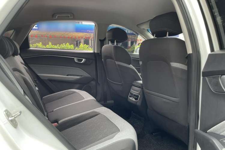Used Baojun RC-6 2019 1.5T CVT Elite Version with 24-Hour Online Service Interior 8