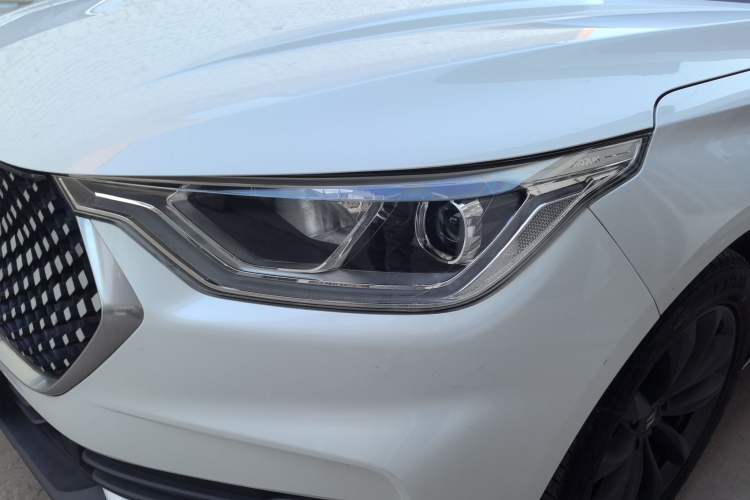 Used Baojun RC-6 2019 1.5T CVT 24-Hour Online Luxury Edition Left Front Headlight