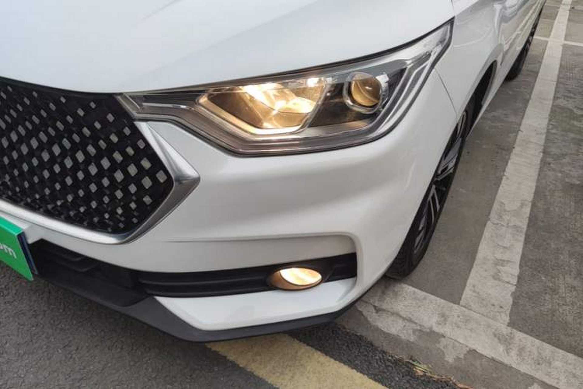 Used Baojun RC-6 2019 1.5T CVT 24-Hour Online Prestige Edition Left Front Headlight
