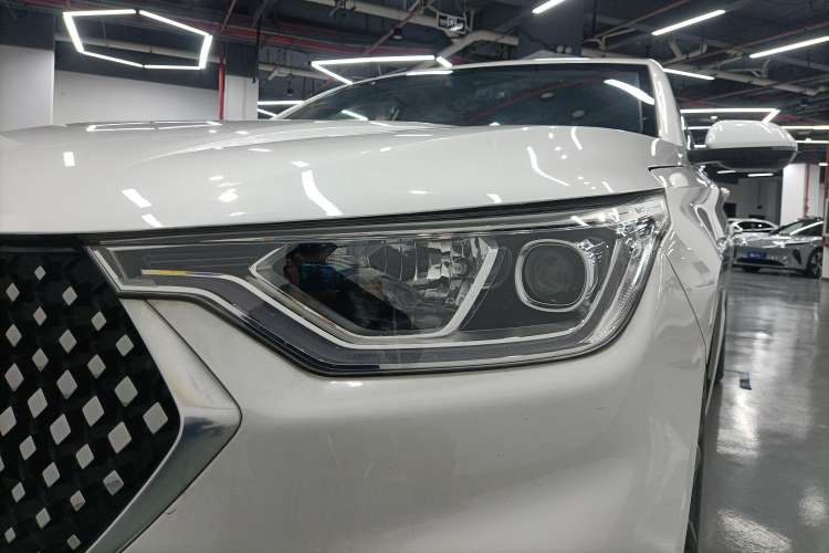 Used Baojun RC-6 2019 1.5T CVT 24-Hour Online Luxury Edition Left Front Headlight