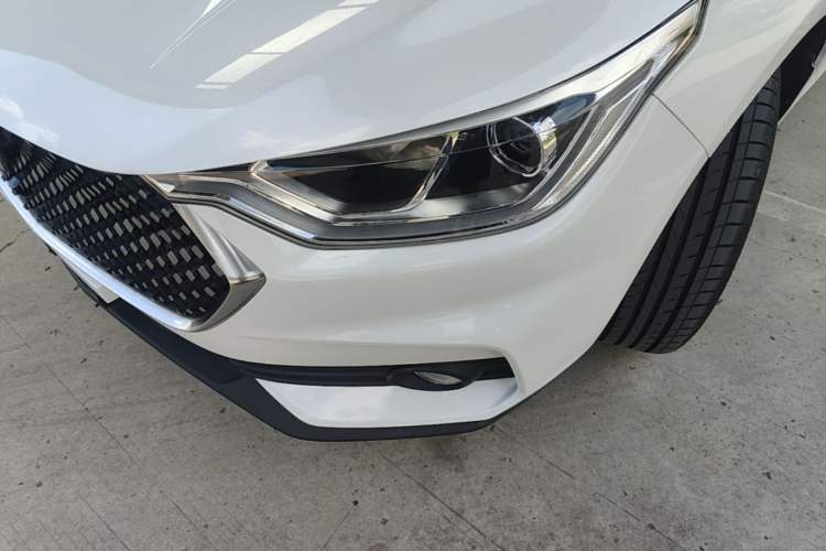 Used Baojun RC-6 2019 1.5T CVT 24-Hour Online Luxury Edition Left Front Headlight
