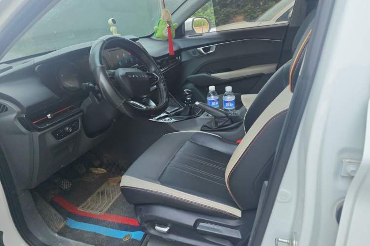Used Baojun RC-6 2019 1.5T Manual 24-Hour Online Luxury Version Left Front Seat