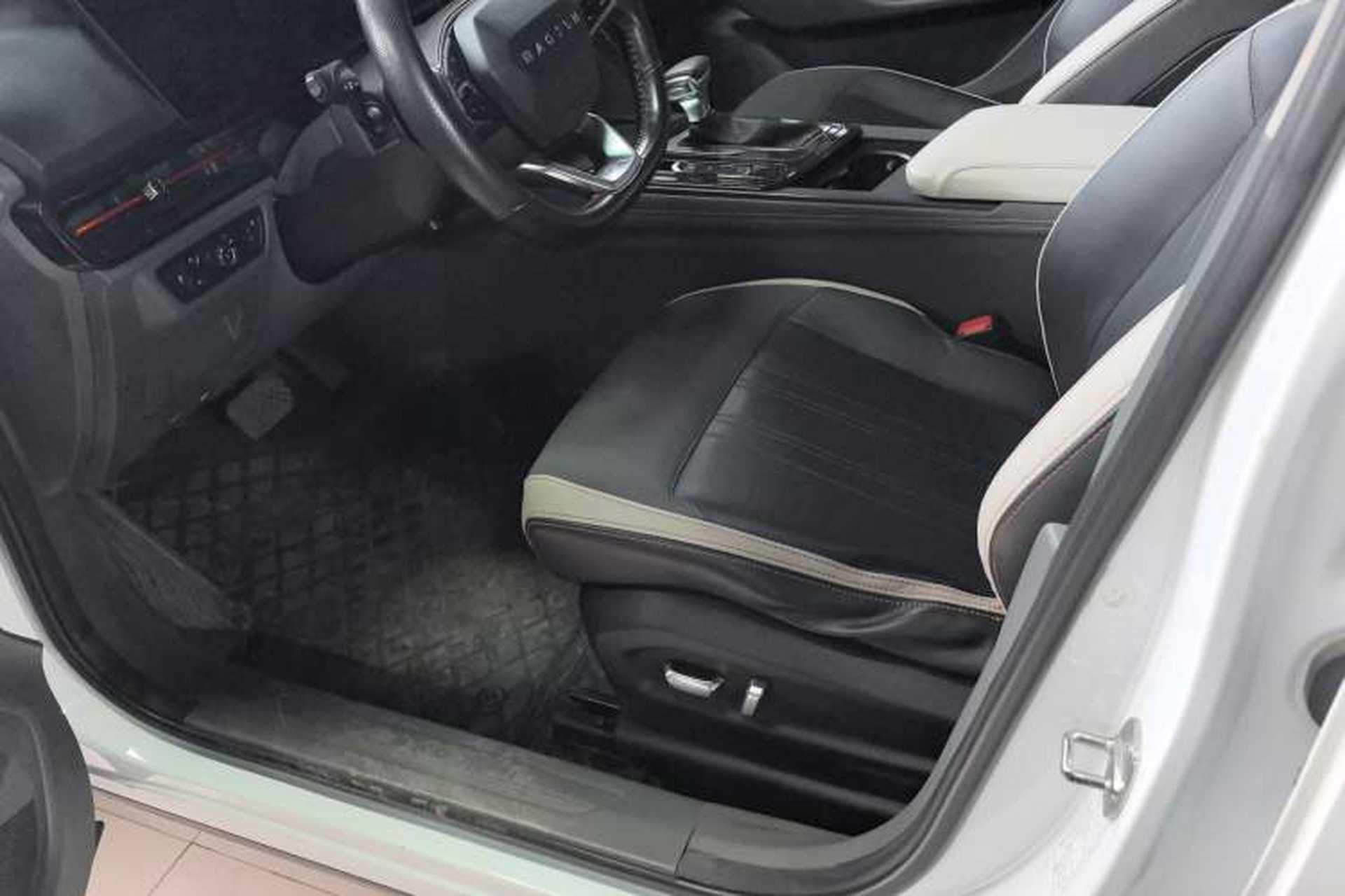 Used Baojun RC-6 2019 1.5T CVT 24-Hour Online Prestige Edition Left Front Seat