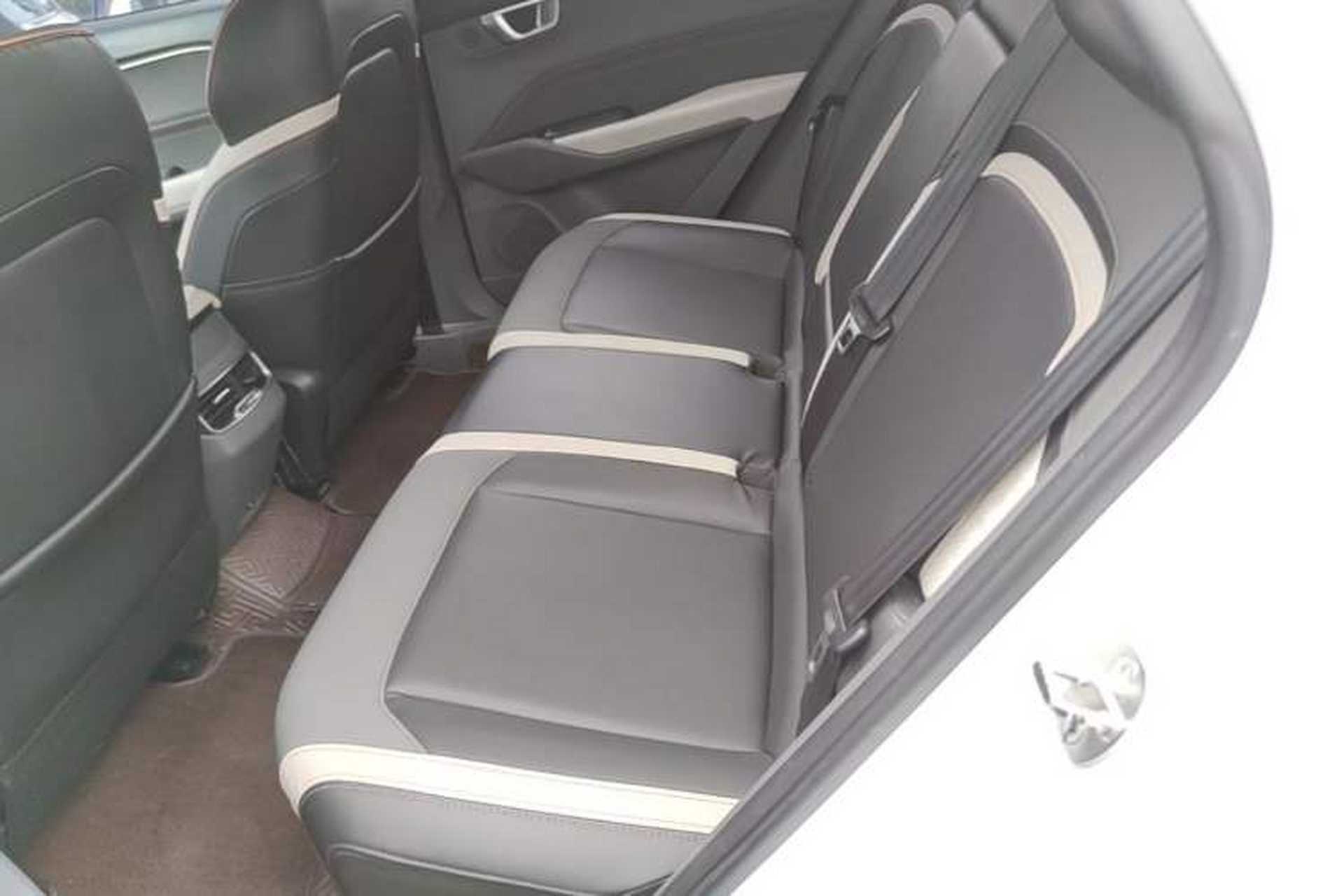 Used Baojun RC-6 2019 1.5T CVT 24-Hour Online Prestige Edition Left Rear Seat
