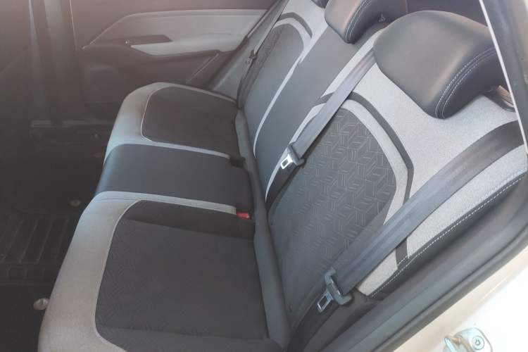 Used Baojun RC-6 2019 1.5T CVT Elite Version with 24-Hour Online Service Left Rear Seat