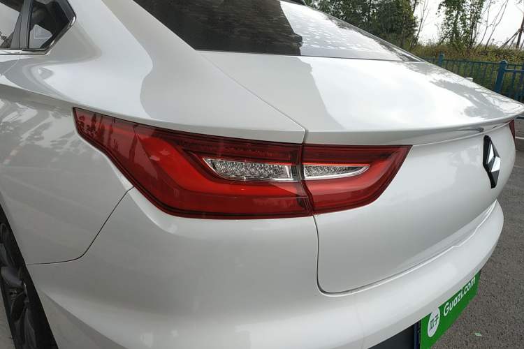Used Baojun RC-6 2019 1.5T CVT 24-Hour Online Luxury Edition Left Rear Taillight