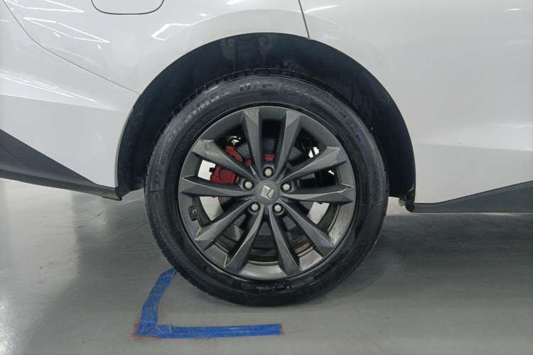 Used Baojun RC-6 2019 1.5T CVT 24-Hour Online Luxury Edition Left Rear Wheel Hub