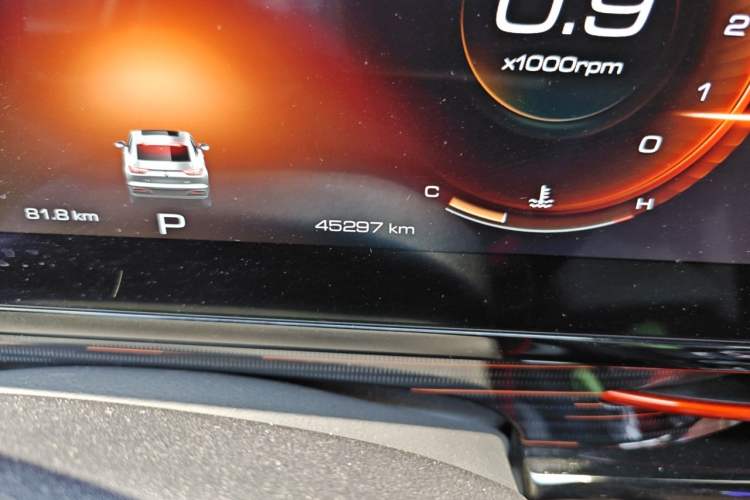 Used Baojun RC-6 2019 1.5T CVT 24-Hour Online Prestige Edition Odometer Close Up