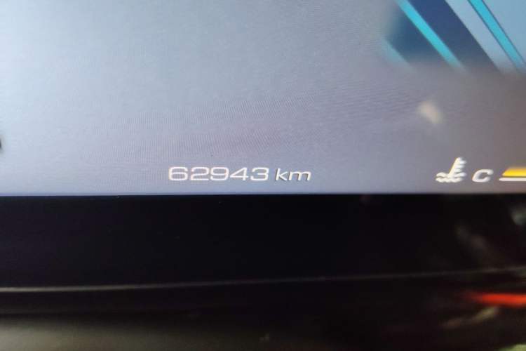 Used Baojun RC-6 2019 1.5T CVT 24-Hour Online Prestige Edition Odometer Close Up