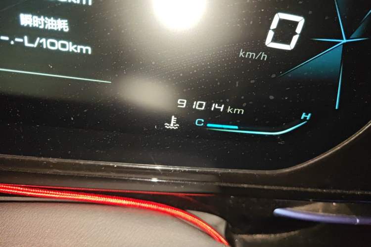 Used Baojun RC-6 2019 1.5T Manual Elite Version with 24-Hour Online Service Odometer Close Up