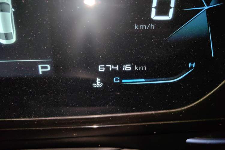 Used Baojun RC-6 2019 1.5T CVT Elite Version with 24-Hour Online Service Odometer Close Up