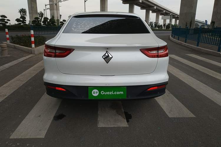 Used Baojun RC-6 2019 1.5T CVT 24-Hour Online Luxury Edition Rear