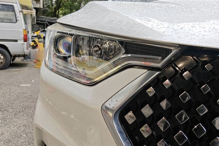 Used Baojun RC-6 2019 1.5T CVT 24-Hour Online Prestige Edition Right Front Headlight