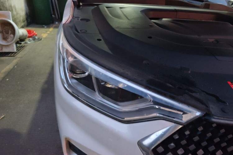 Used Baojun RC-6 2019 1.5T CVT 24-Hour Online Luxury Edition Right Front Headlight