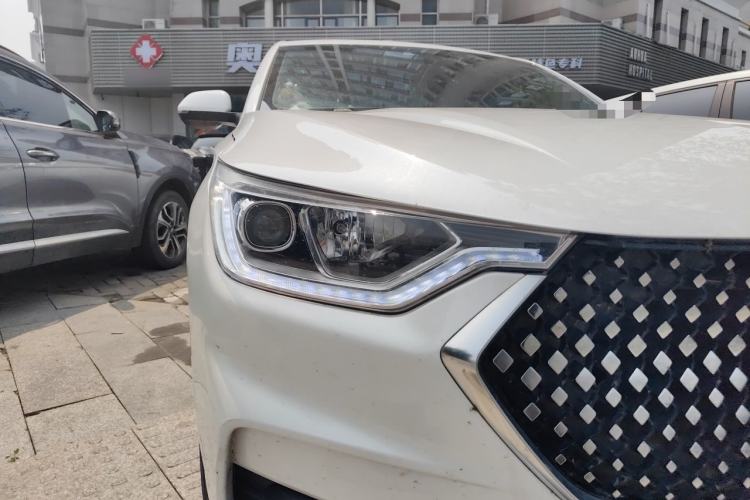 Used Baojun RC-6 2019 1.5T CVT 24-Hour Online Prestige Edition Right Front Headlight